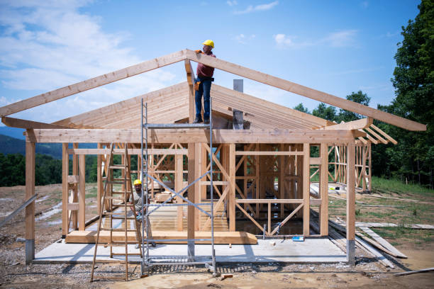 Quick and Trustworthy Emergency Roof Repair Services in Waverly, IA
